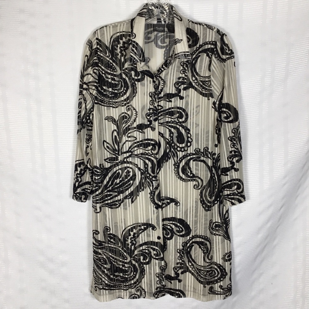 Chico’s Travelers Semi-Sheer Black Paisley Top